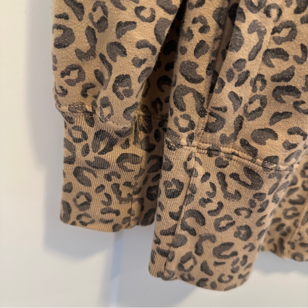 Abercrombie & Fitch Leopard Print Sweater Cardigan Size Small Women’s - Picture 5 of 12